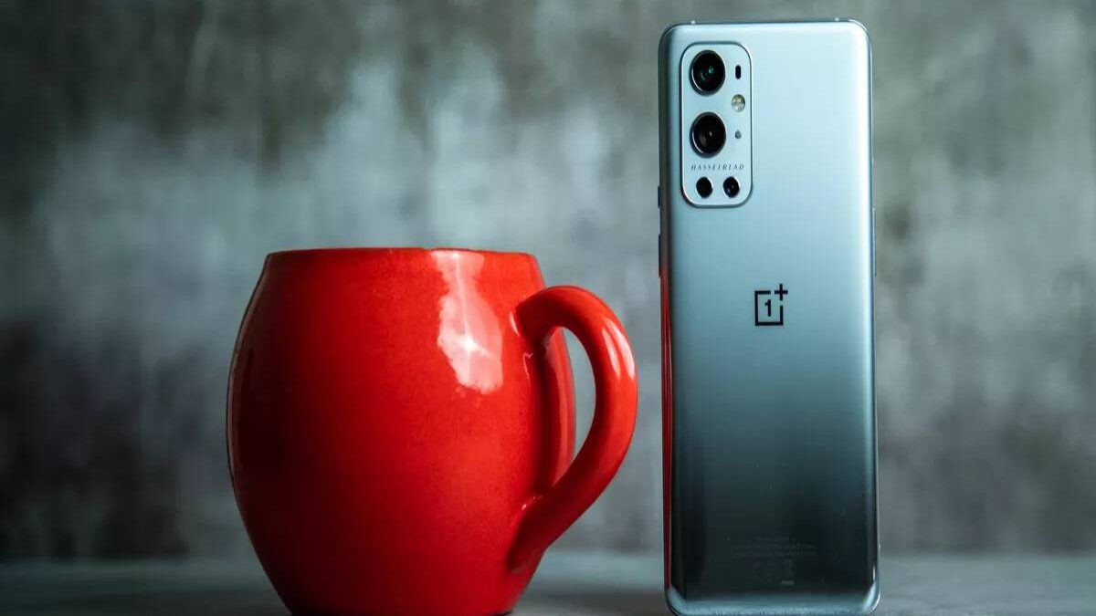 OnePlus 9 Pro Review – Deals, Design, Display, and More