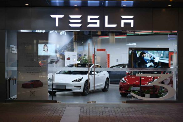 Argent De L'industrie, Acheter Une Super Voiture Avec Tesla